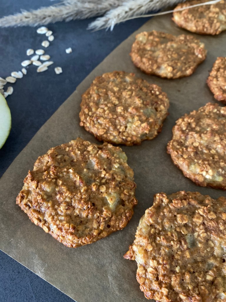 Pear Oatmeal Cookies