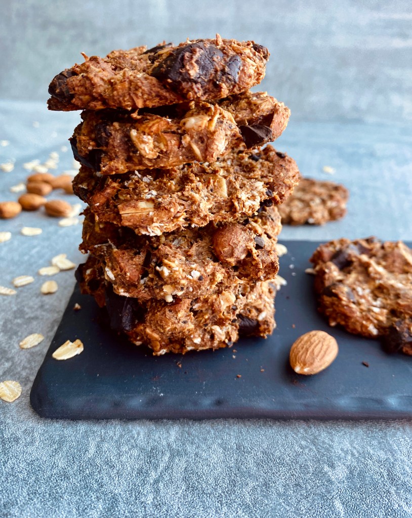 Banana Oat Cookies With Almonds and Chocolate 