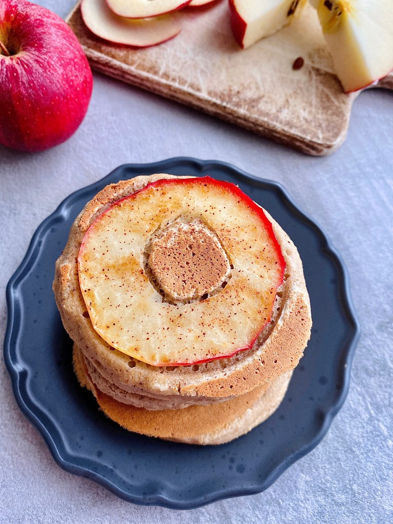 Vegan Apple Cinnamon Pancakes 