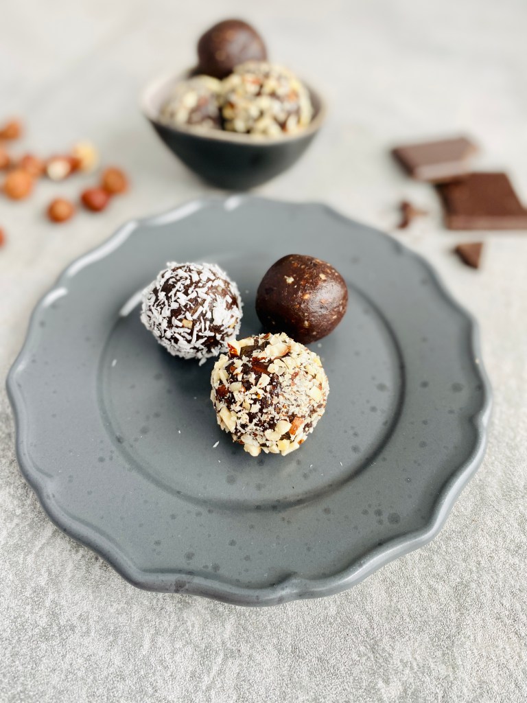 Chocolate Hazelnut Energy Balls