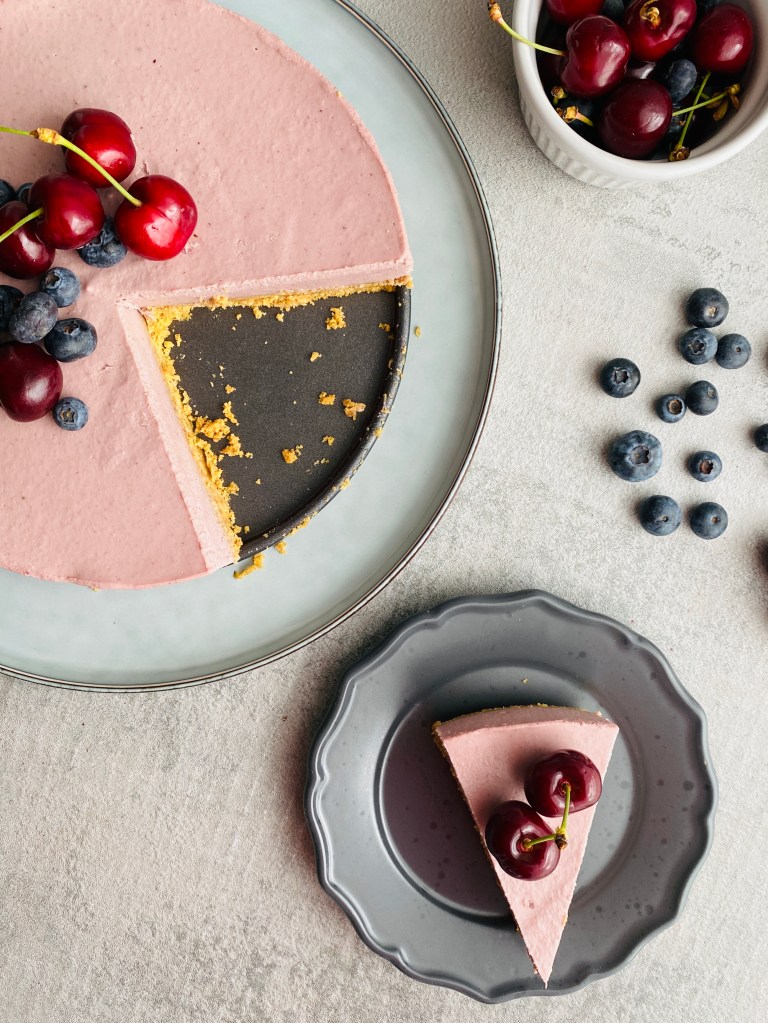 Healthy Cherry Cheesecake No-bake