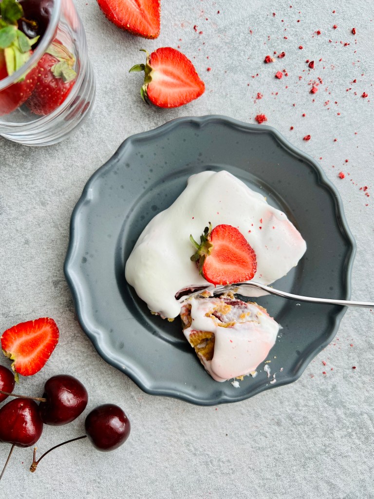 Quick Strawberry Dessert