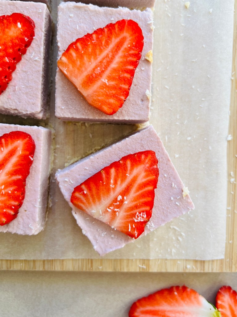 Vegan Strawberry Cheesecake Bars