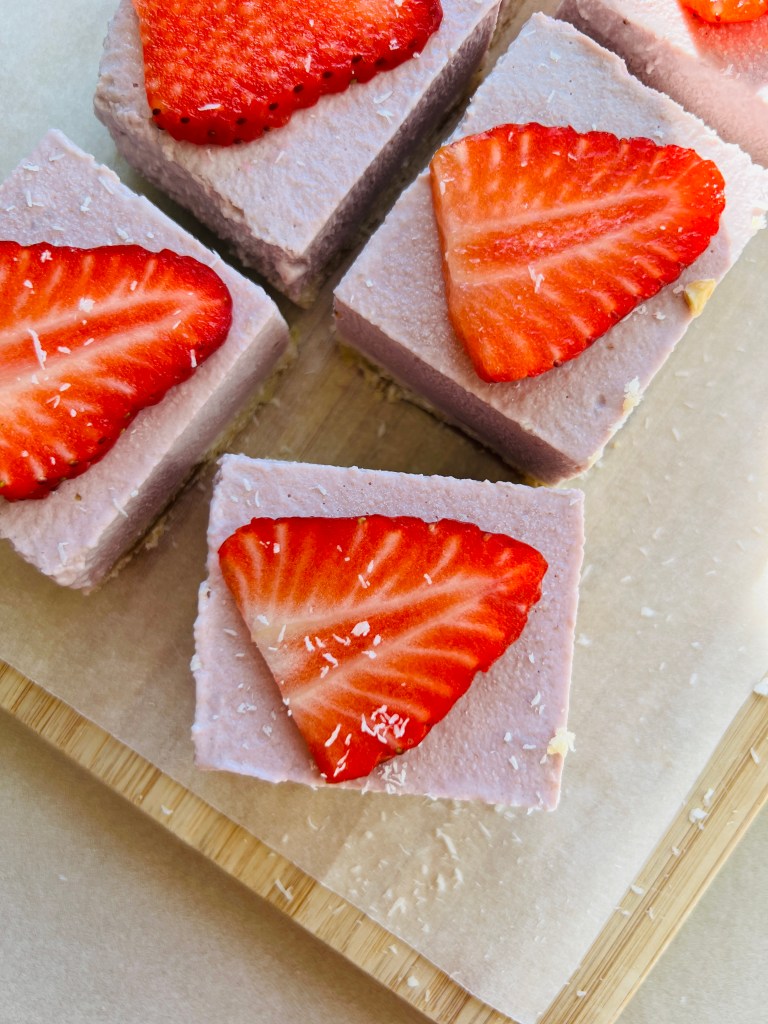 Vegan Strawberry Cheesecake Bars