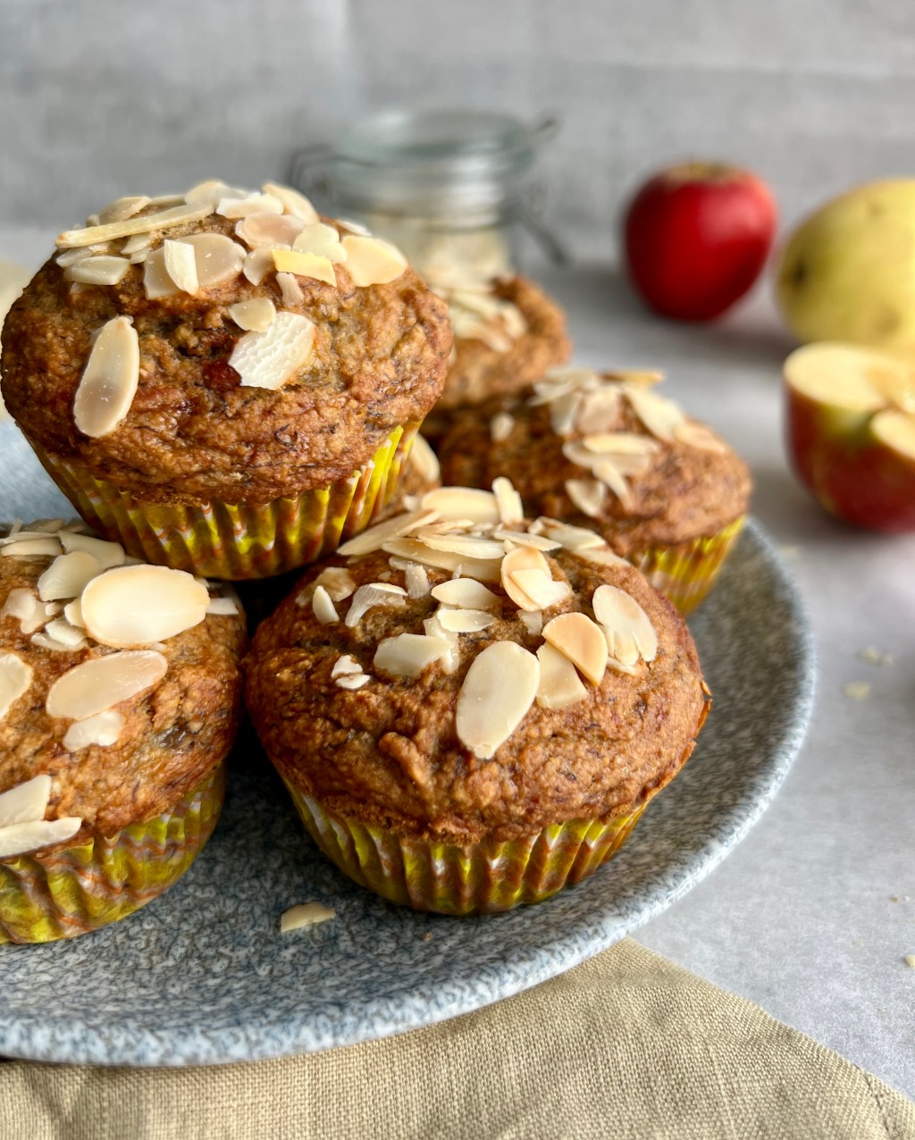 Vegan Apple Muffins