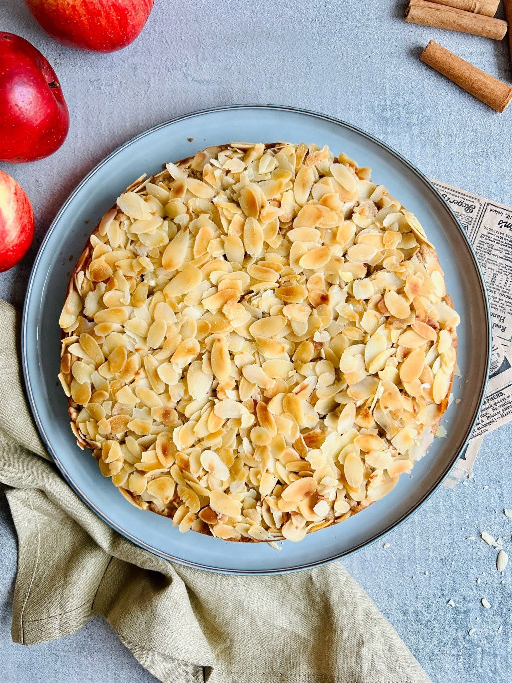 Vegan Almond Apple&nbsp;Cake
