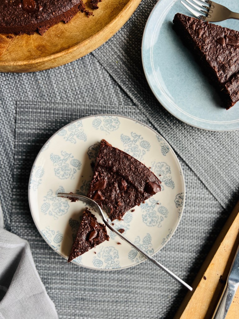 Vegan Brownie Cake