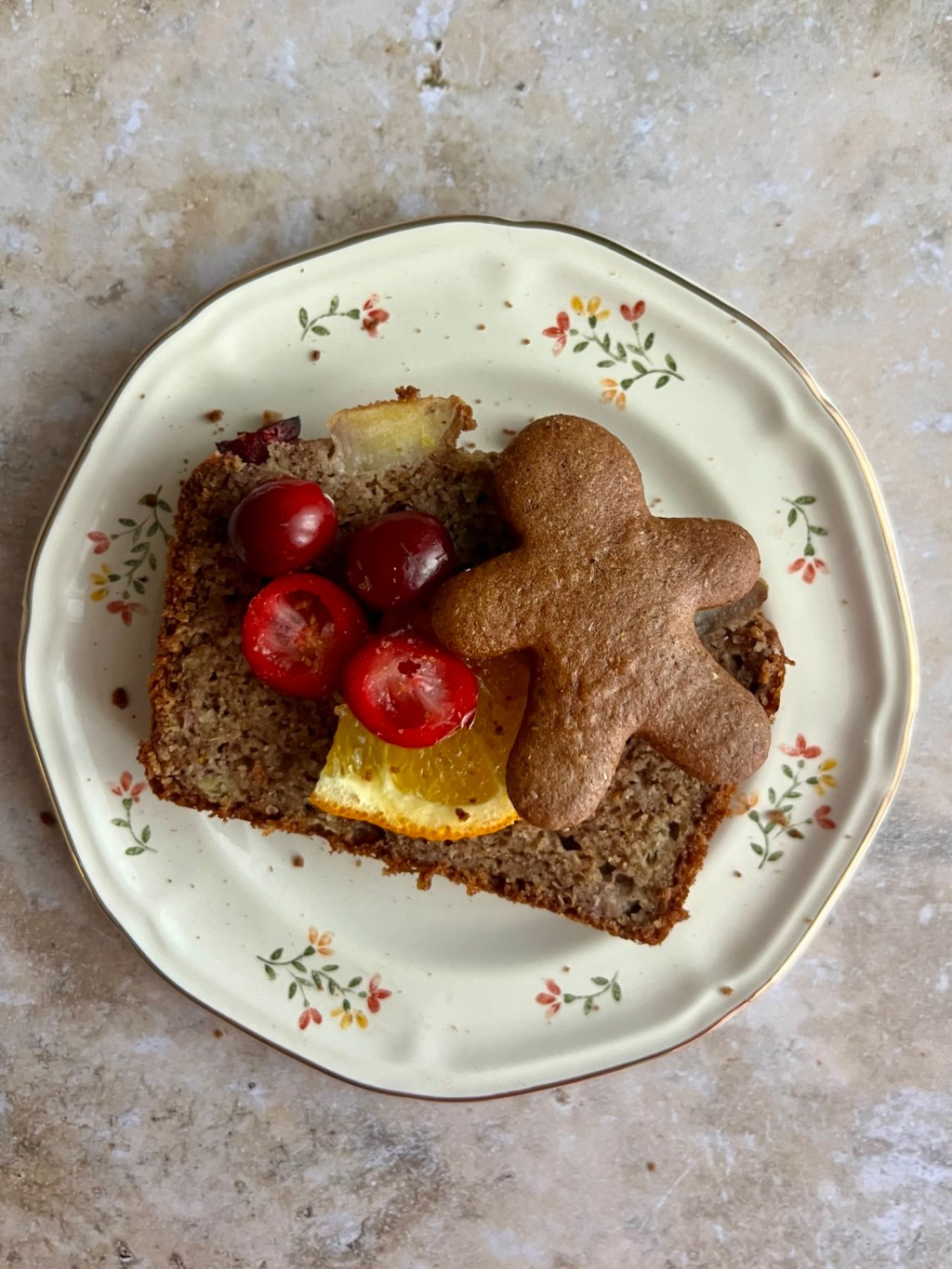 Christmas spiced Banana Bread Slice with gingerbread and orange